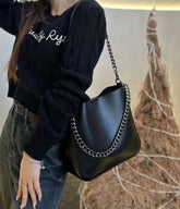 حقيبة كتف سوداء عملية بسعة مناسبة وسلسلة معدنيه انيقة - KSA